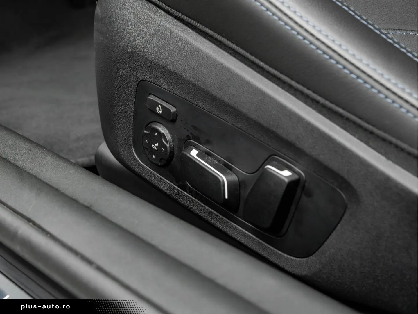 BMW M2 Coupe - Carbon Interior