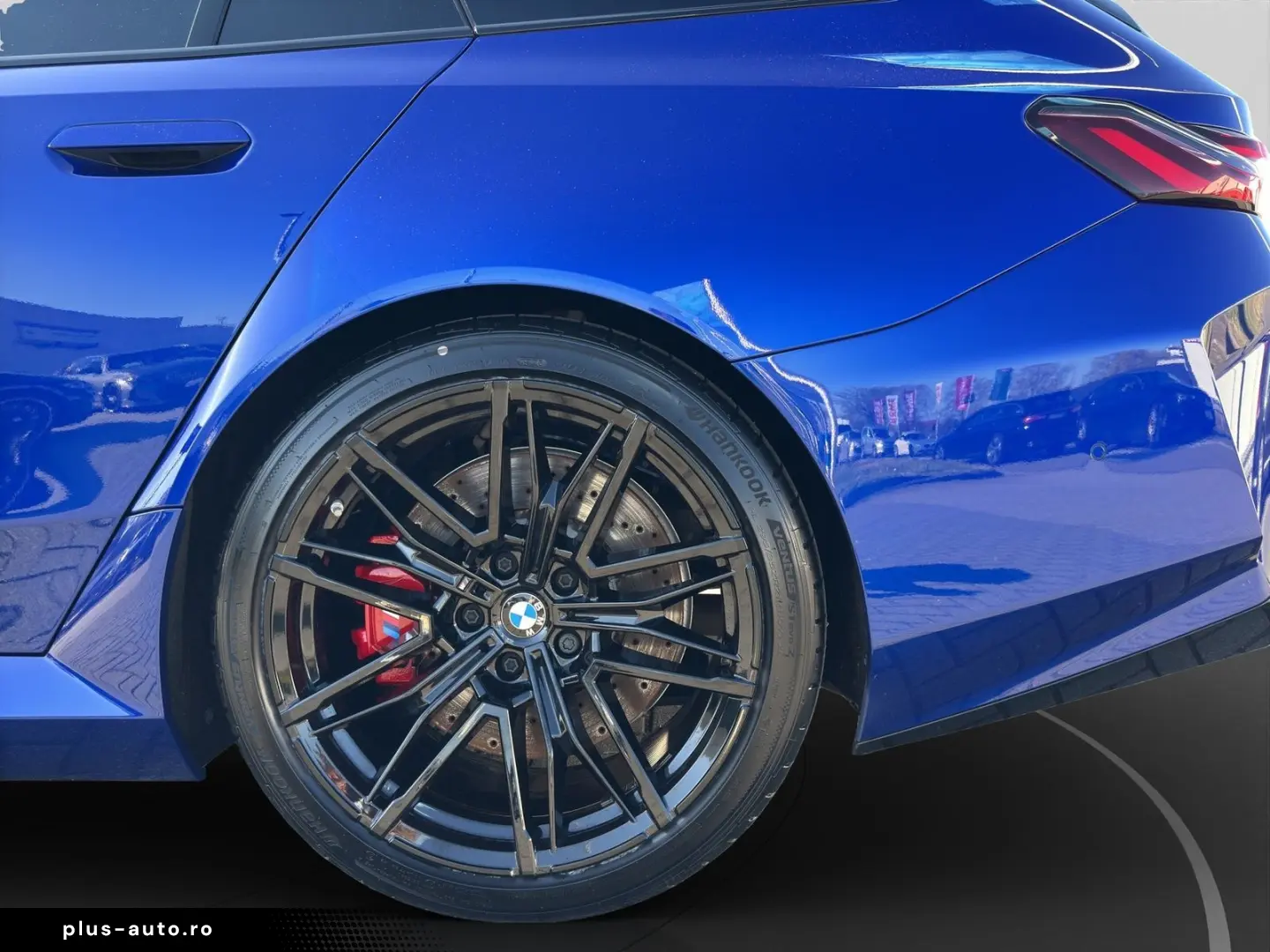 BMW M5 Touring - 360 - Bowers & Wilkins