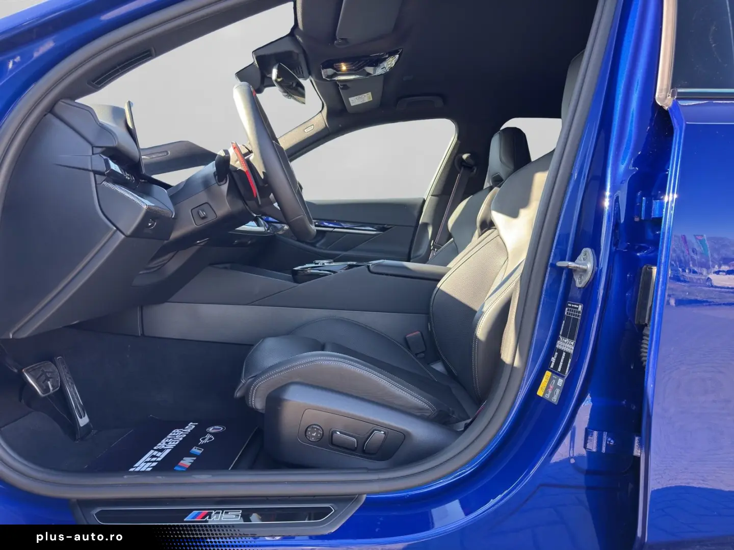 BMW M5 Touring - 360 - Bowers & Wilkins