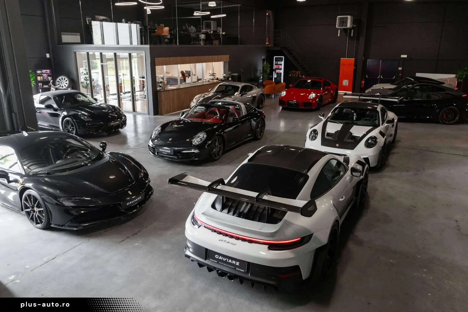 PORSCHE Taycan GTS 105 kWh SPORTDESIGN PERF BATT  CHRONO