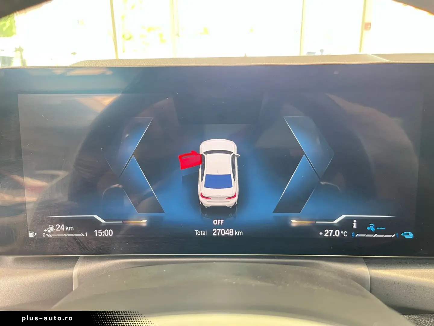 BMW 330e xDrive Limousine M Sportpaket 18  ParkingAs