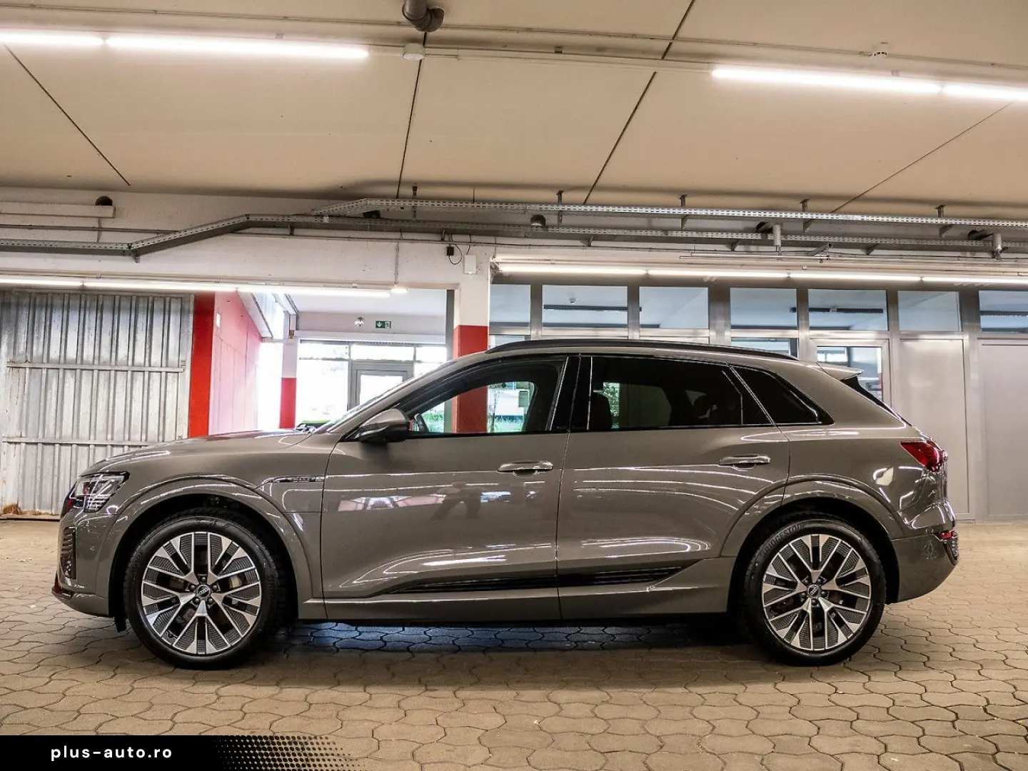 AUDI Q8 e-tron 50 quattro S line Matrix B&O 360  21