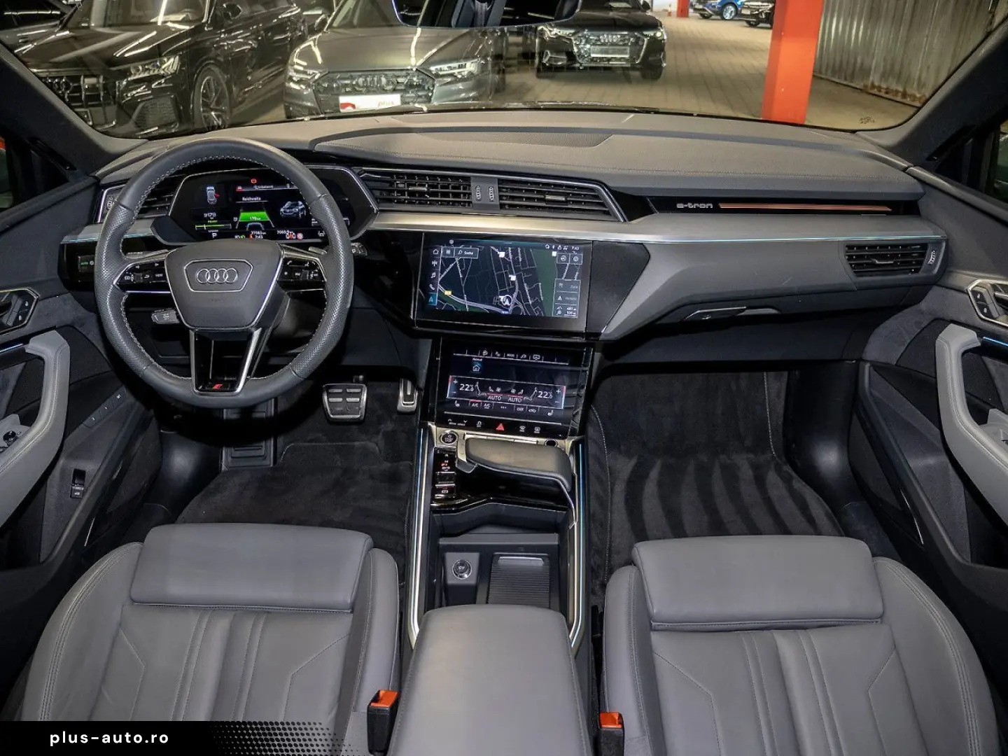 AUDI Q8 e-tron 50 quattro S line Matrix B&O 360  21
