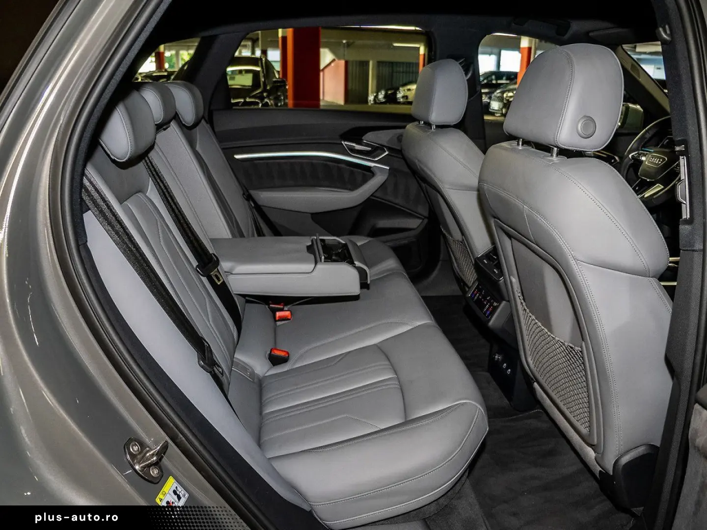 AUDI Q8 e-tron 50 quattro S line Matrix B&O 360  21