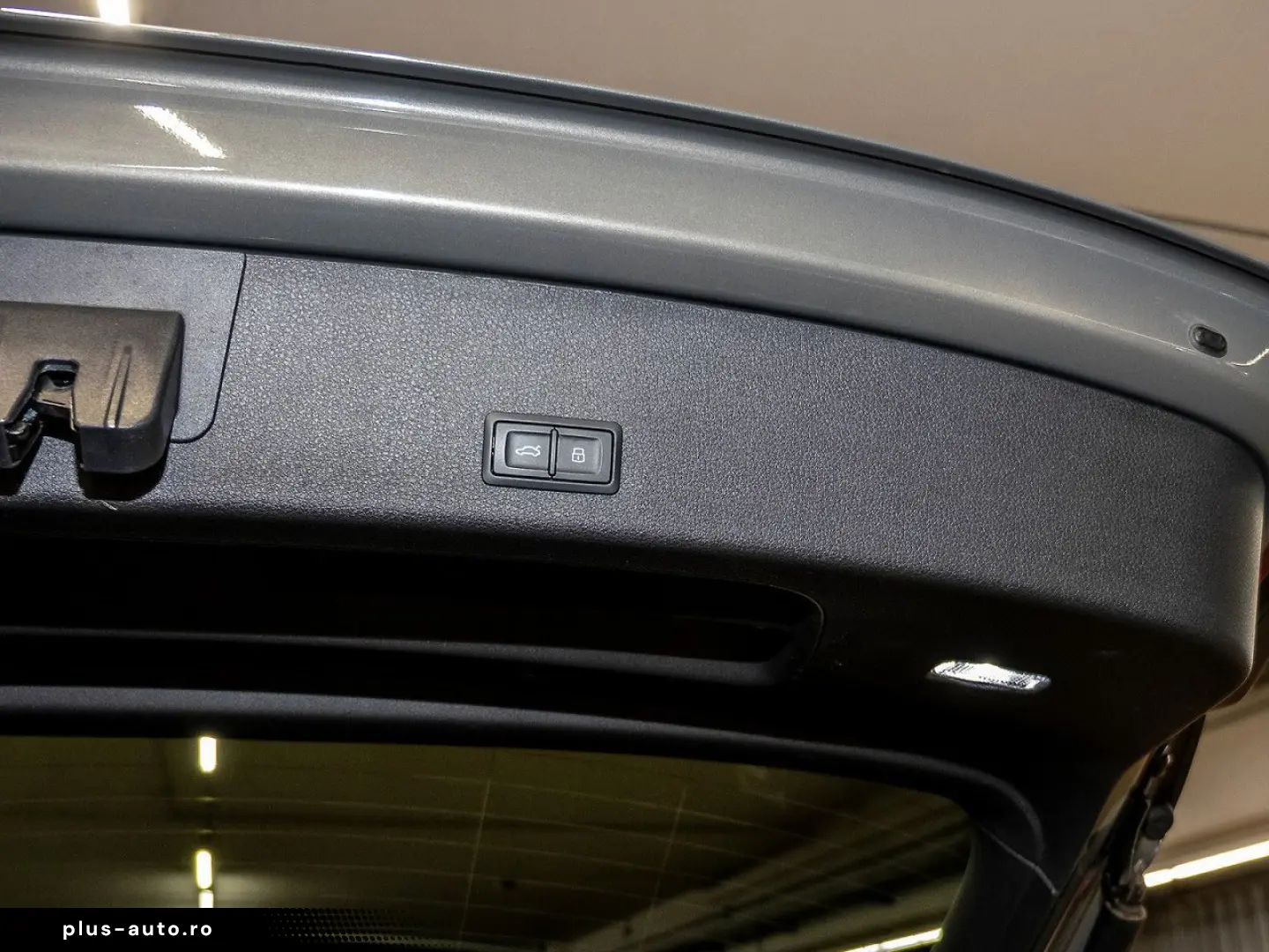AUDI Q8 e-tron 50 quattro S line Matrix B&O 360  21