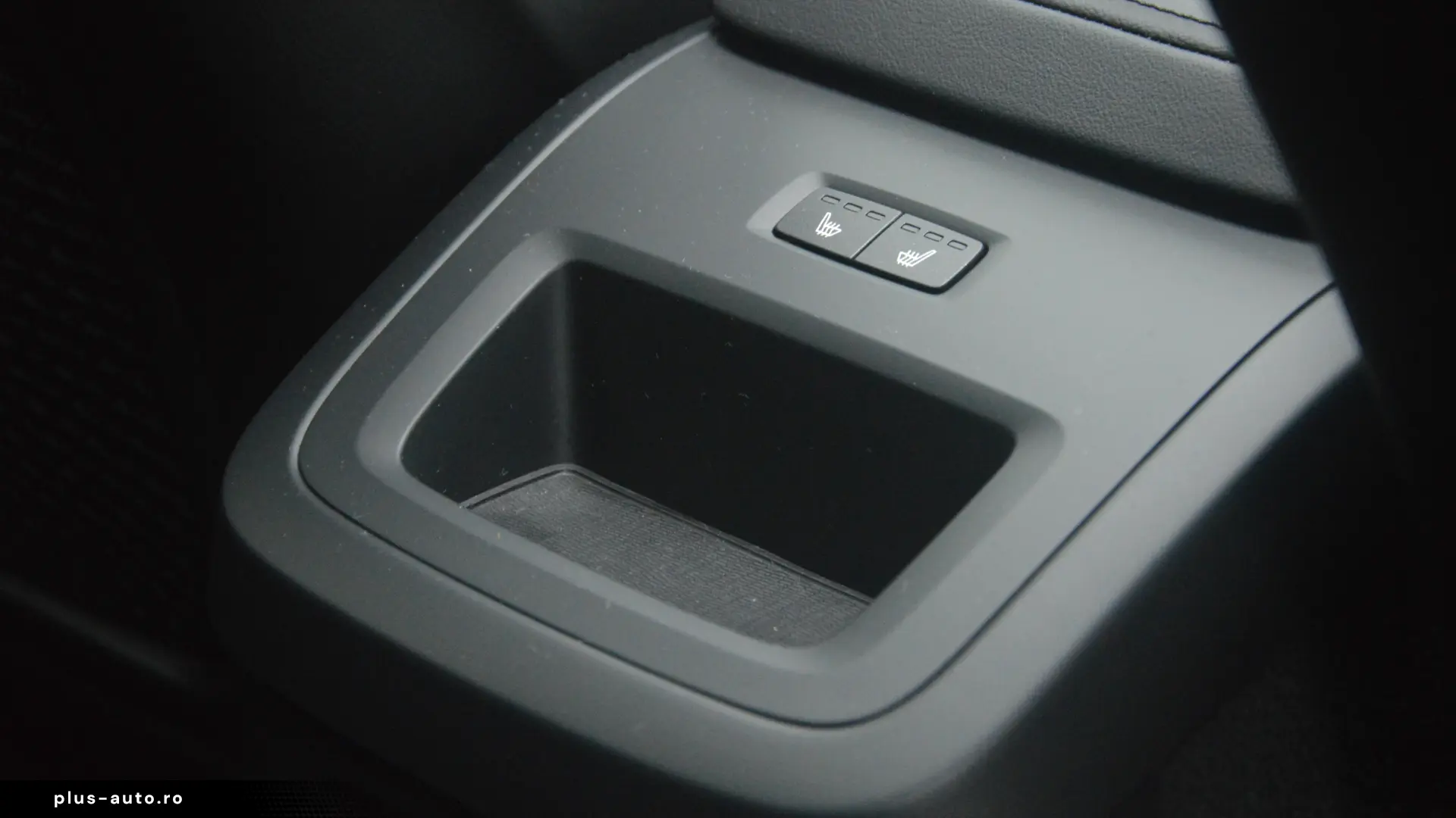 Volvo XC60 2024 Plug In