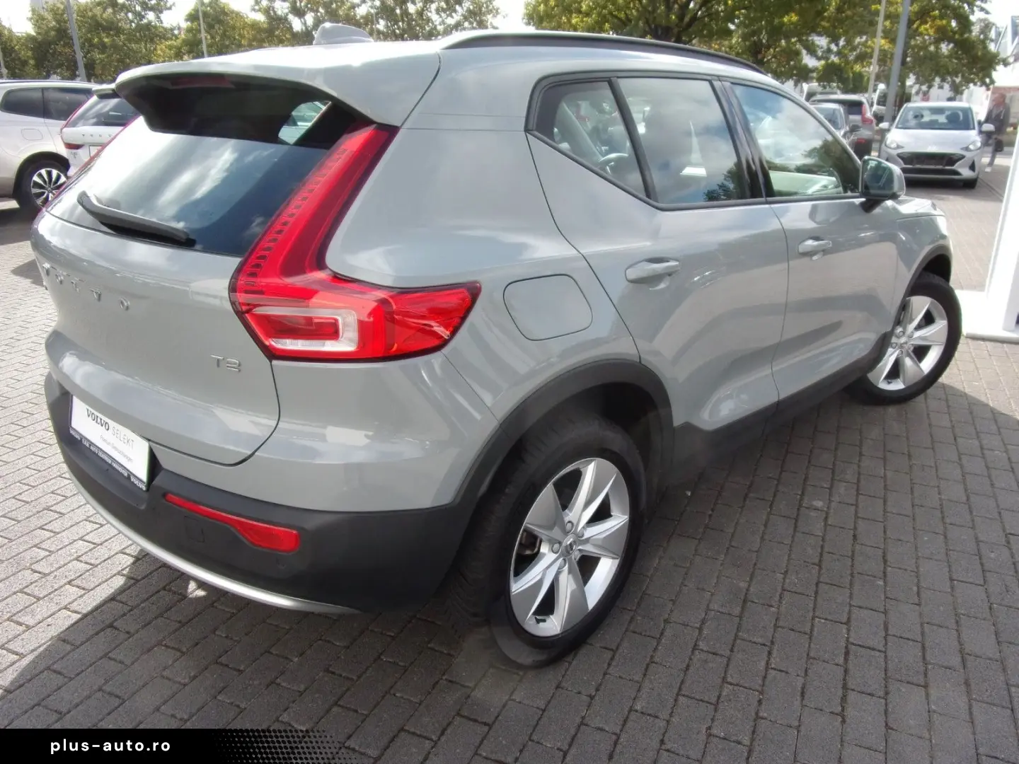 VOLVO XC40 T2 Essential 2WD
