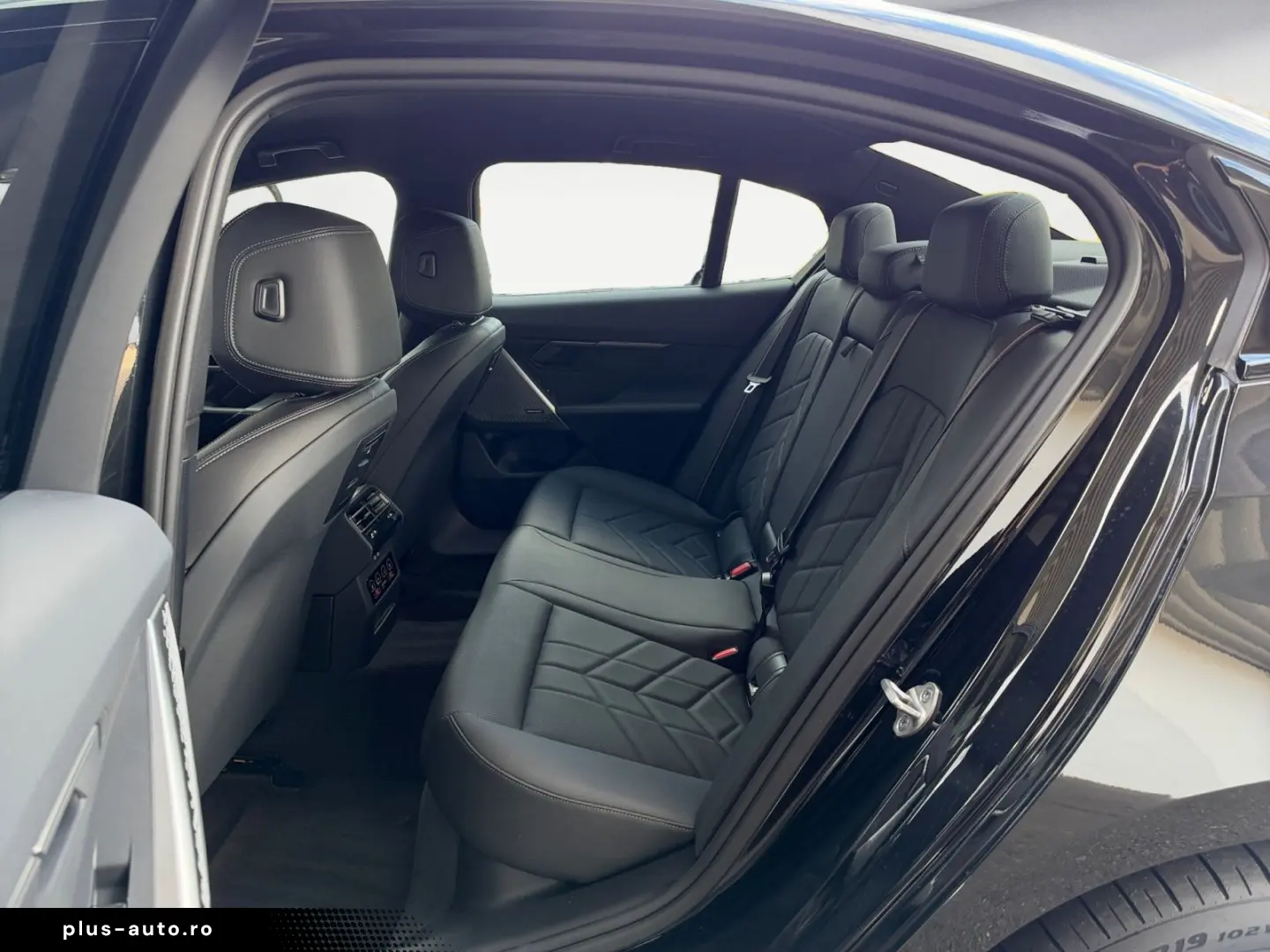 BMW 520d M Sportpaket Pro Iconic Glow AHK Komfortsit