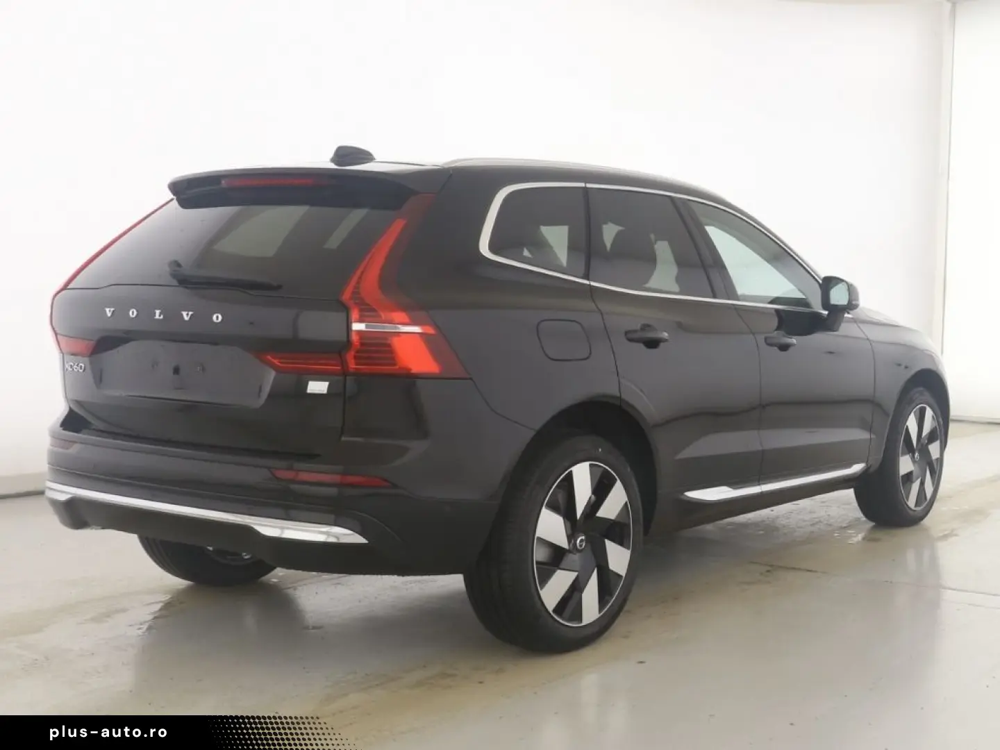 VOLVO XC60 Plus Bright Recharge Plug-In Hybrid AWD T8