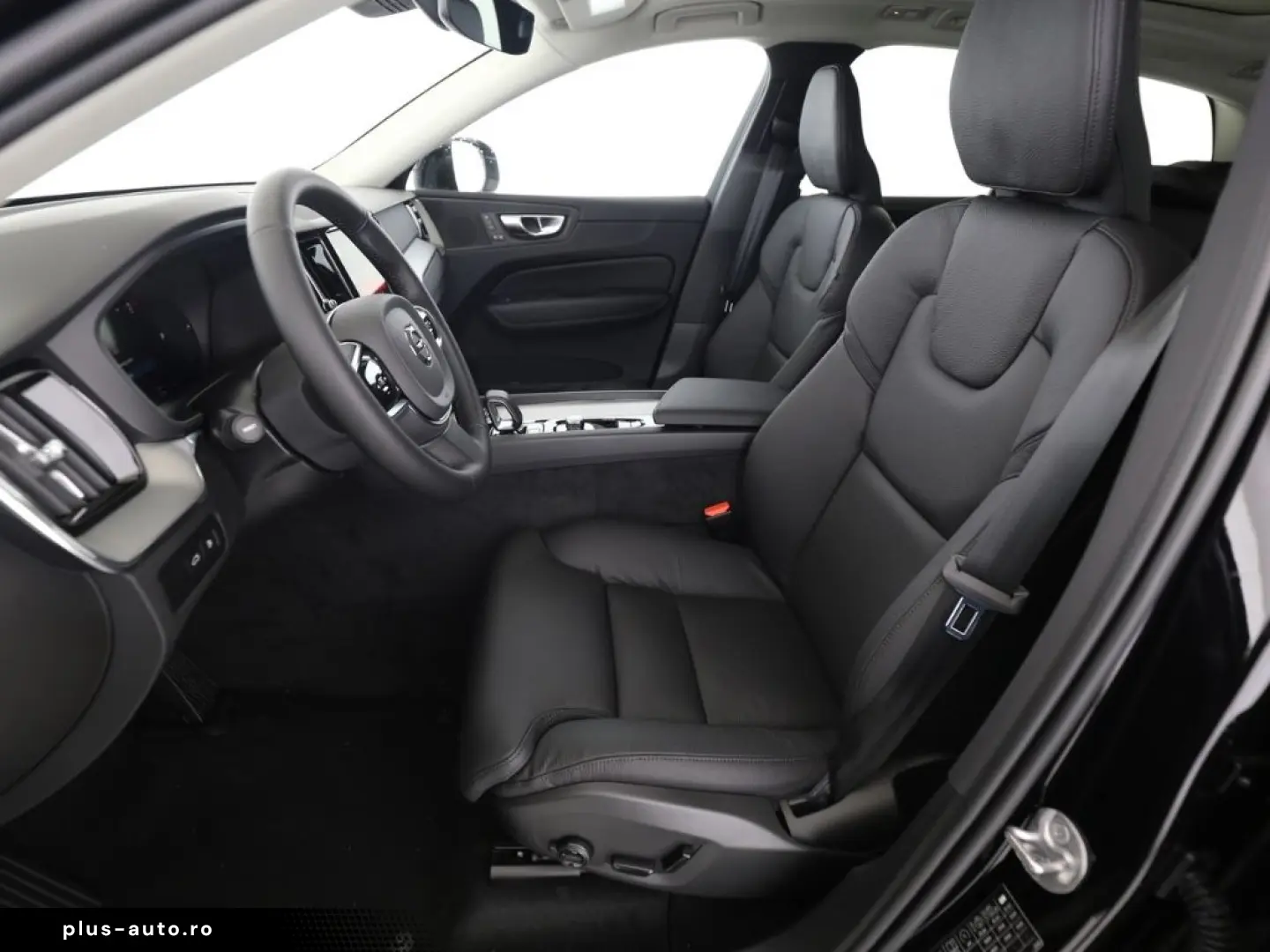 VOLVO XC60 Plus Bright Recharge Plug-In Hybrid AWD T8