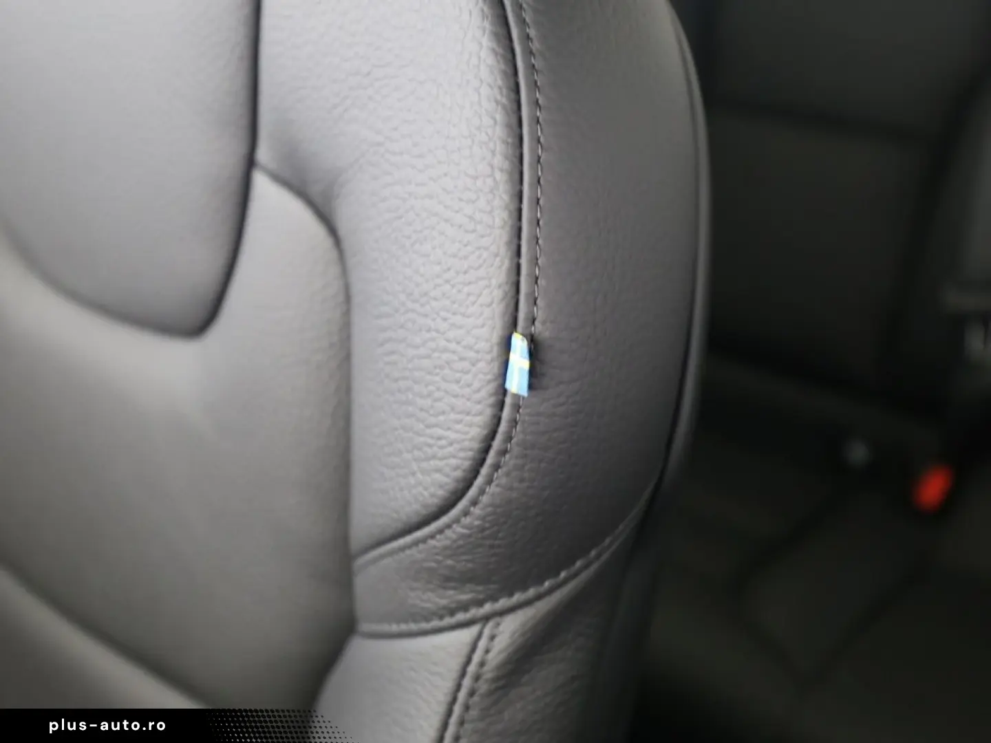 VOLVO XC60 Plus Bright Recharge Plug-In Hybrid AWD T8