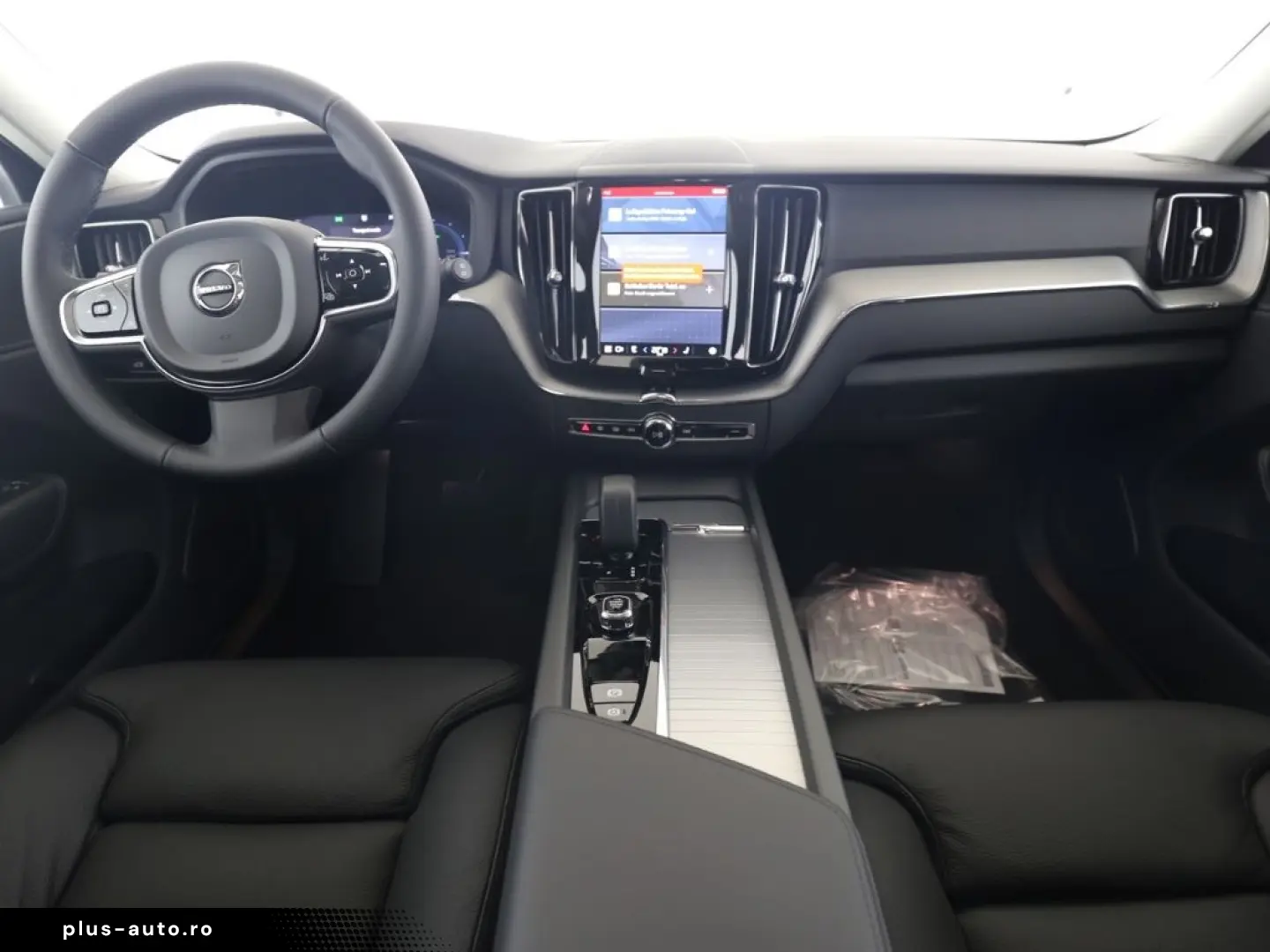 VOLVO XC60 Plus Bright Recharge Plug-In Hybrid AWD T8