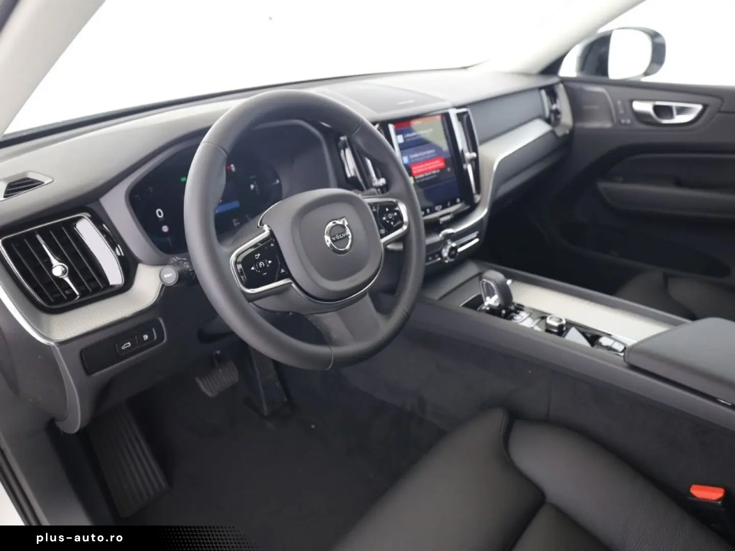 VOLVO XC60 Plus Dark Recharge Plug-In Hybrid AWD T8 Tw