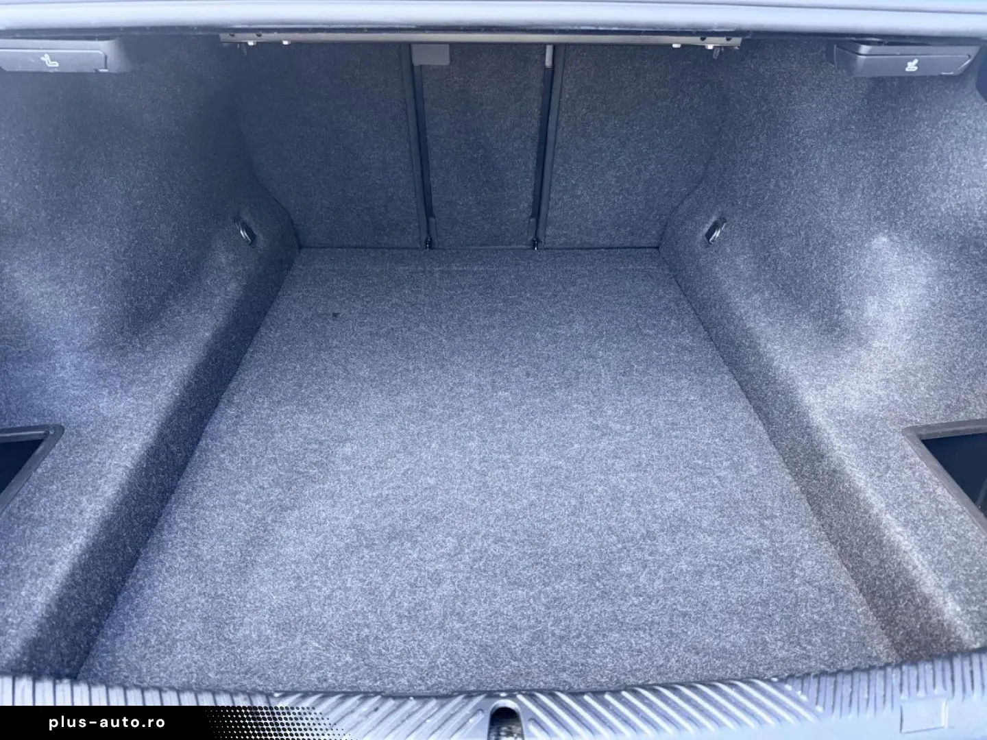 BMW 520d M SPORT PRO Iconic AdLED LivePro H K 360