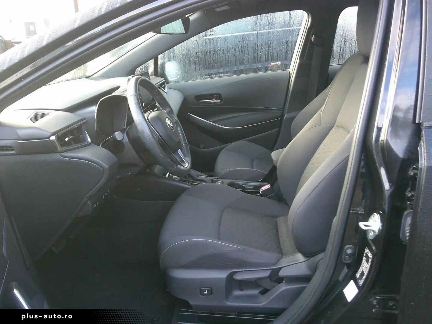TOYOTA Corolla Touring Sports Hybrid Business Edition