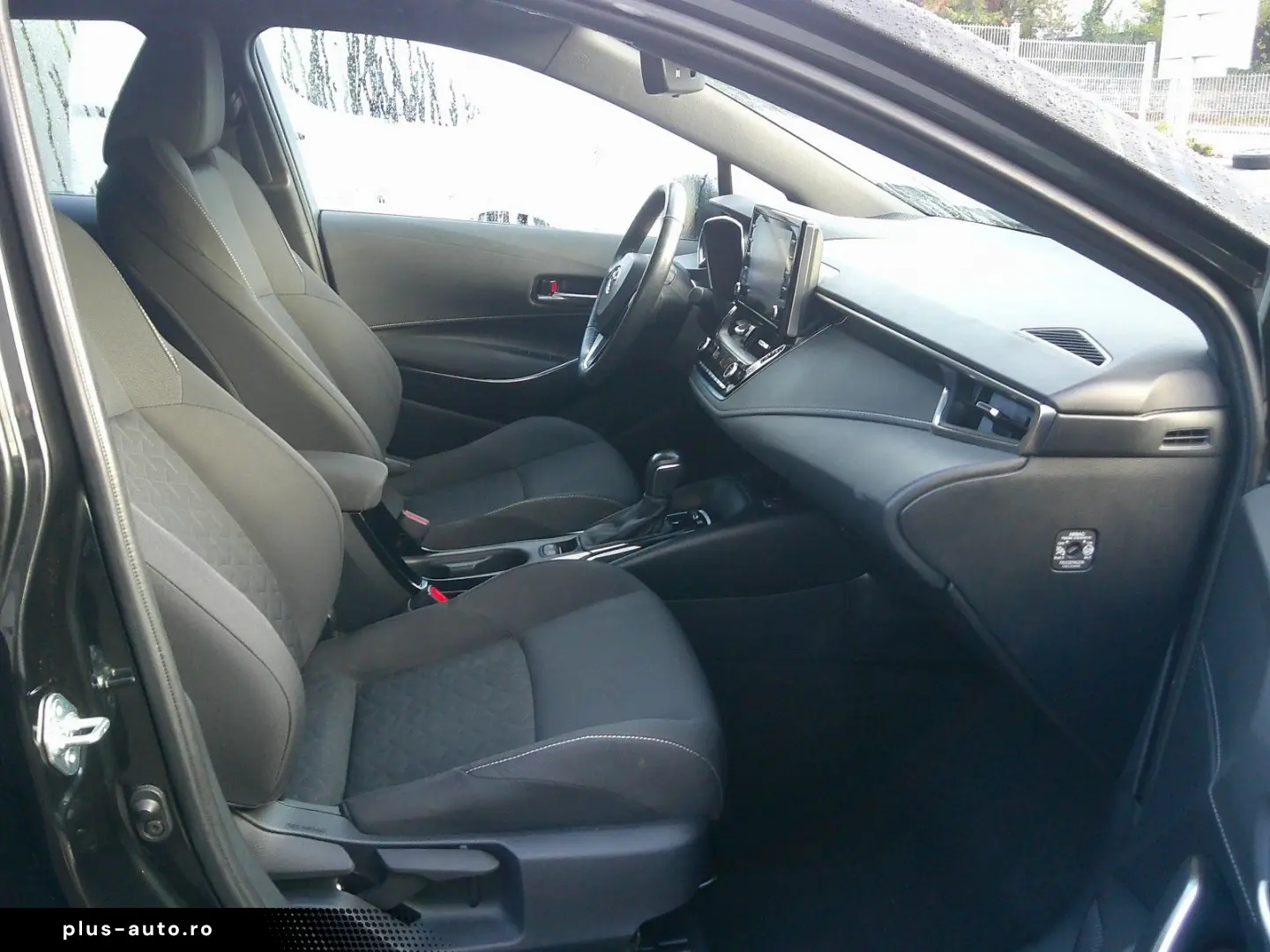 TOYOTA Corolla Touring Sports Hybrid Business Edition