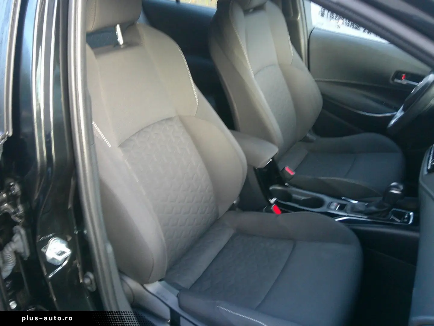 TOYOTA Corolla Touring Sports Hybrid Business Edition