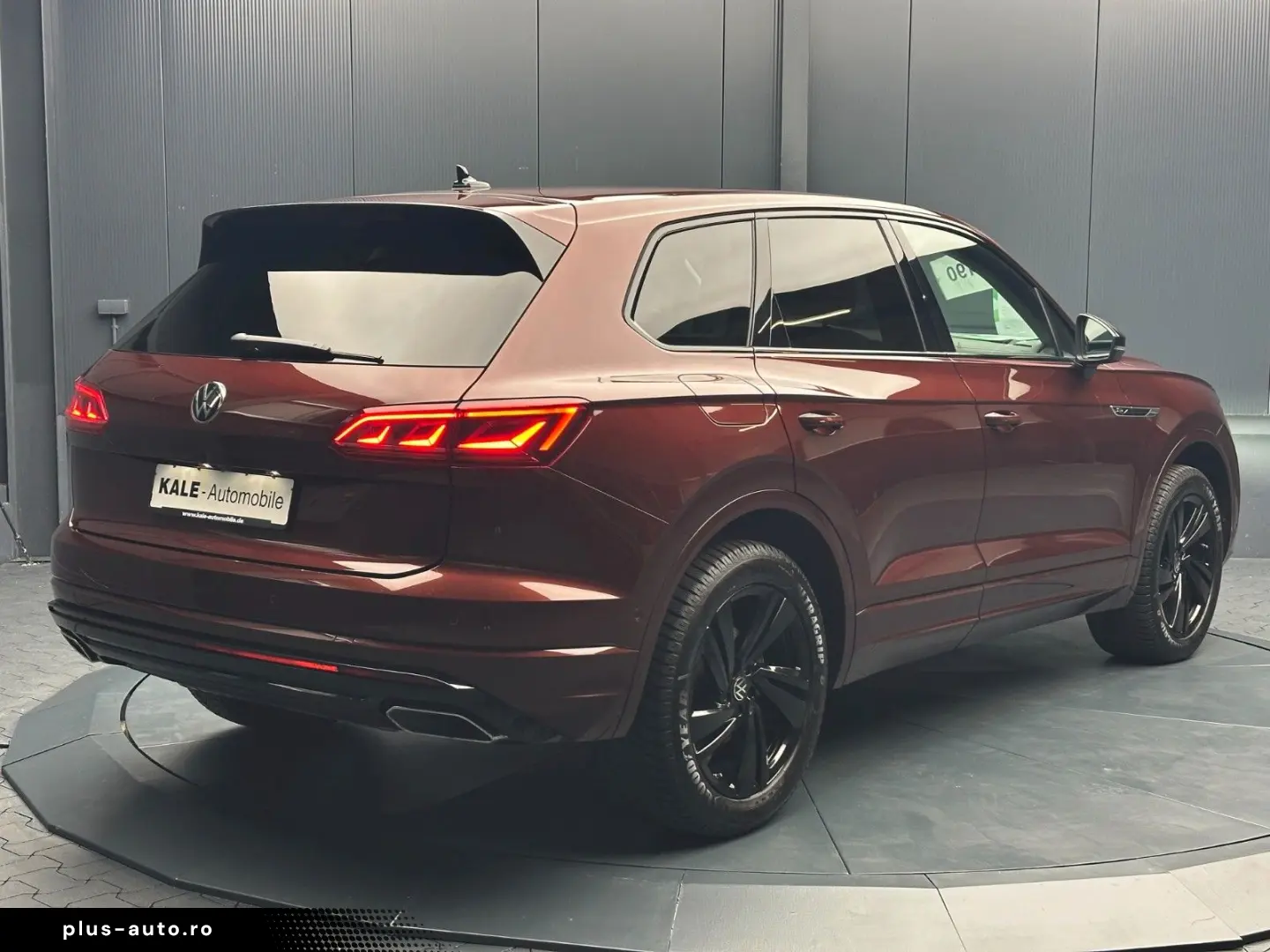 VW Touareg Elegance 4Mot.  R-Line Black Style 20Zol