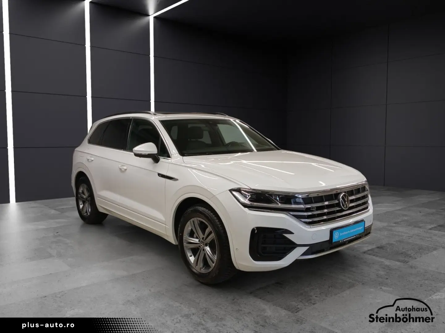 VW Touareg R-Line AHK Pano Standhzg HUD Bluetooth