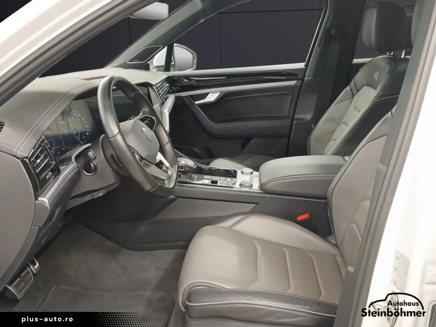VW Touareg R-Line AHK Pano Standhzg HUD Bluetooth