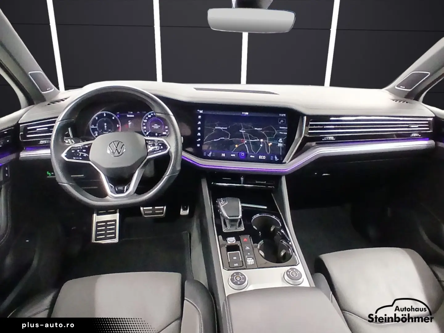 VW Touareg R-Line AHK Pano Standhzg HUD Bluetooth