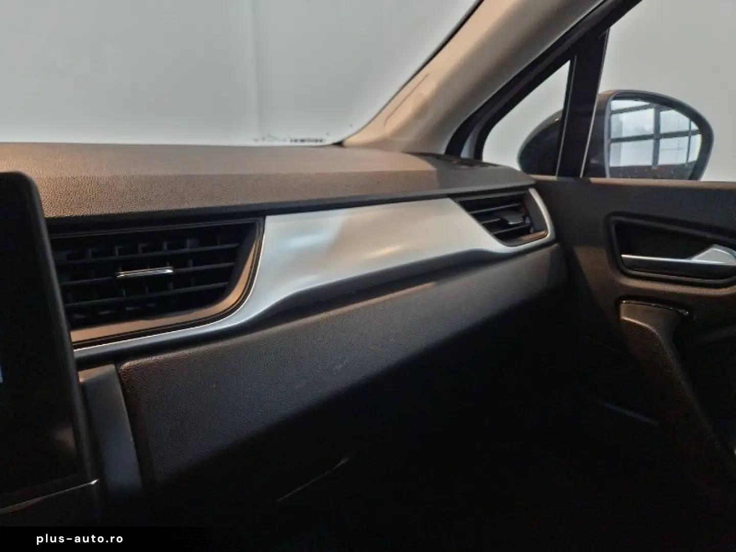 RENAULT CAPTUR 1.3 TCe MHEV 140CP Zen EDC
