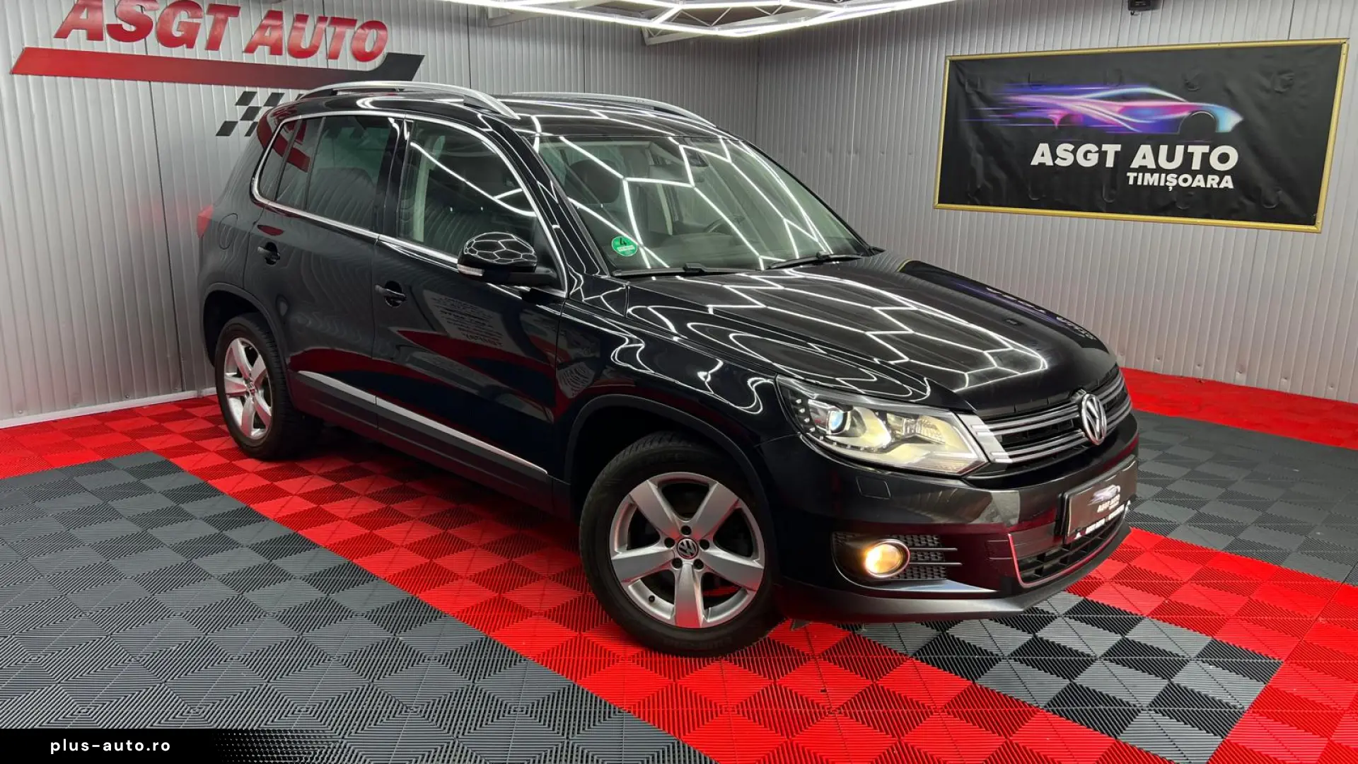 VW TIGUAN  AUTOMAT  4X4  AN 2014