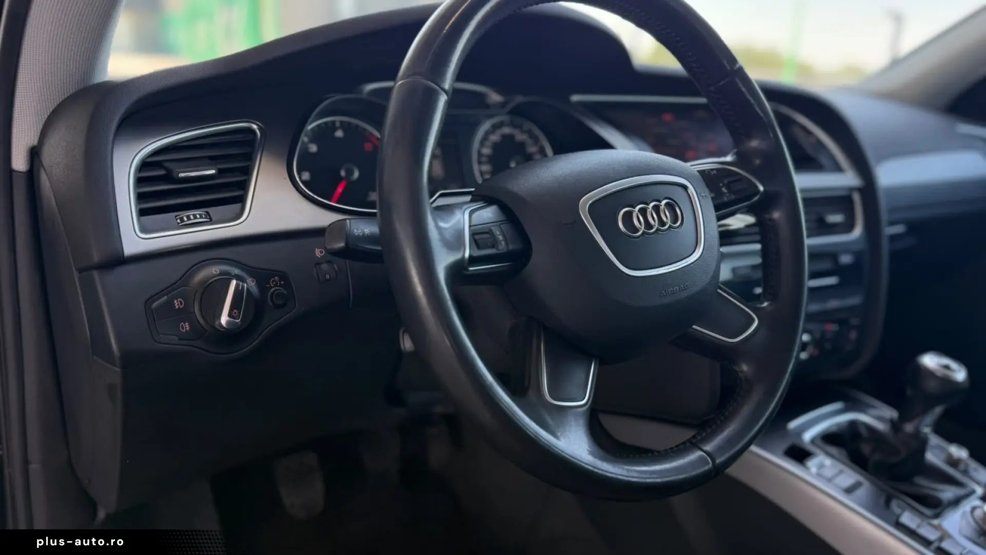 Audi A4 AVANT ULTRA Sport Edition 06.2014 2.0TDI 163CP