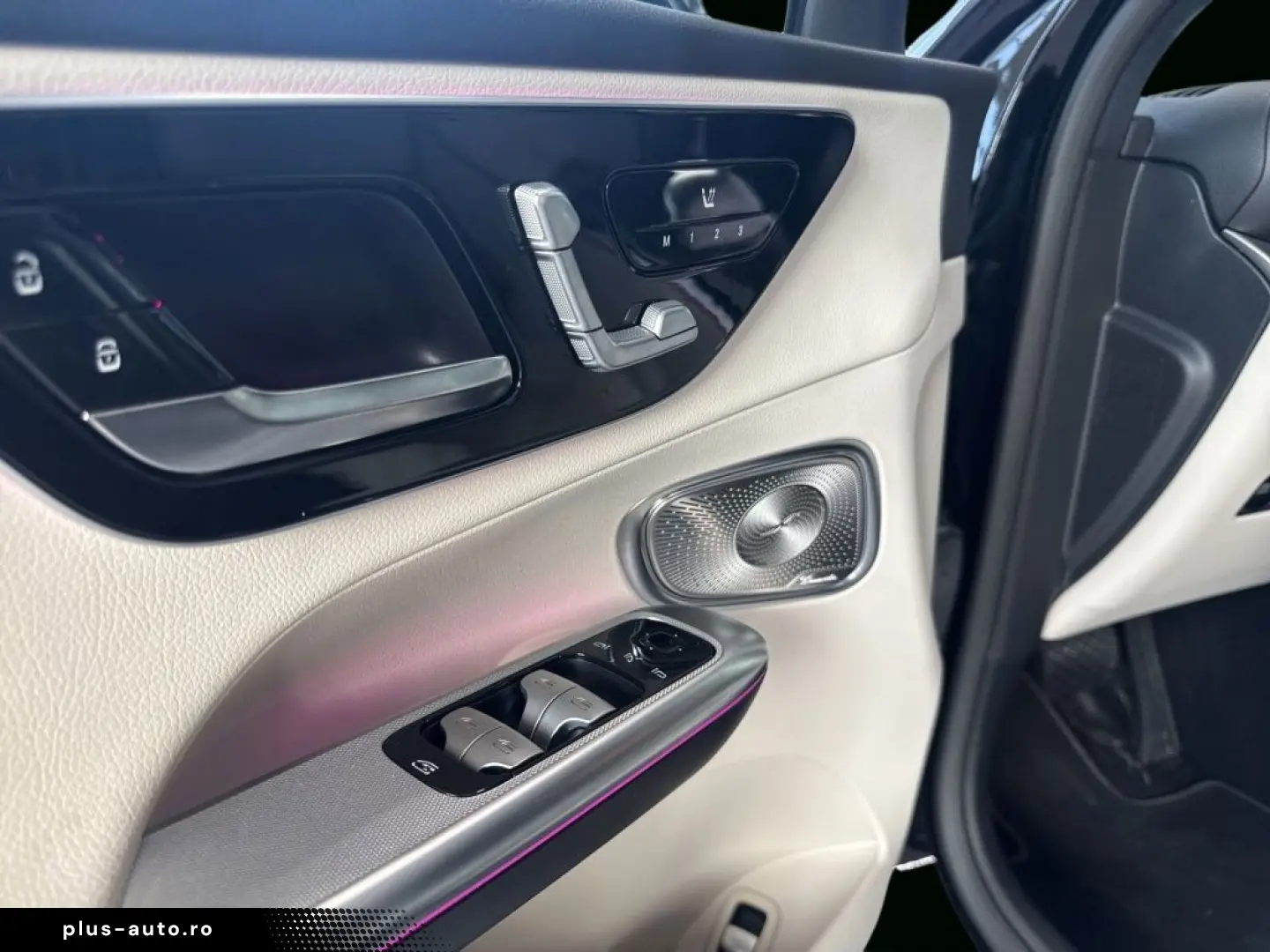 MERCEDES-BENZ GLC 300 d 4MATIC Coupé AVANTGARDE PANO&hellip;