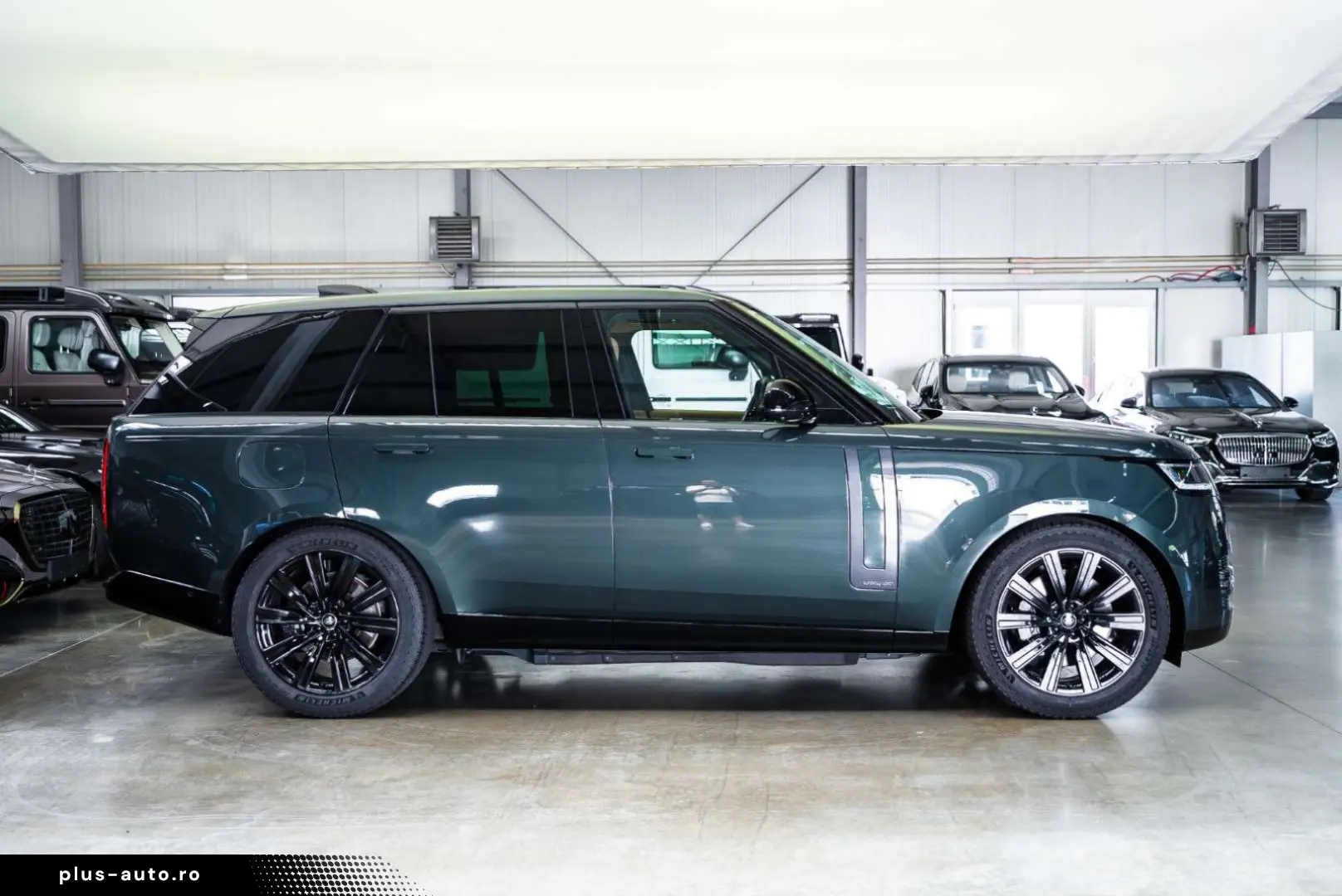Land Rover Range Rover 2025 hibrid, 159.257 € — imagine 7