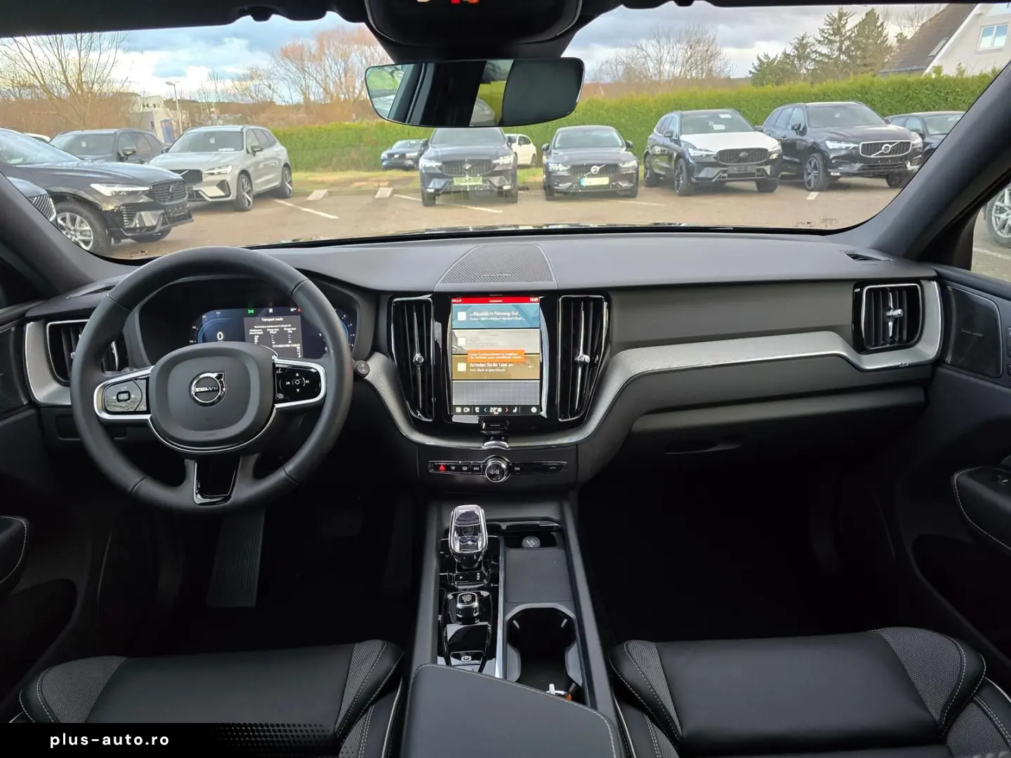 VOLVO XC60 B5 AWD Plus Black Edition 21  ACC