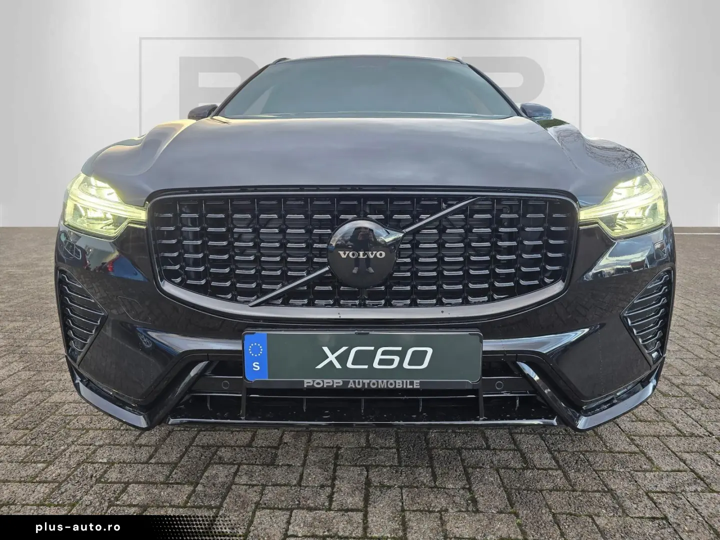 VOLVO XC60 B5 AWD Plus Black Edition 21  ACC