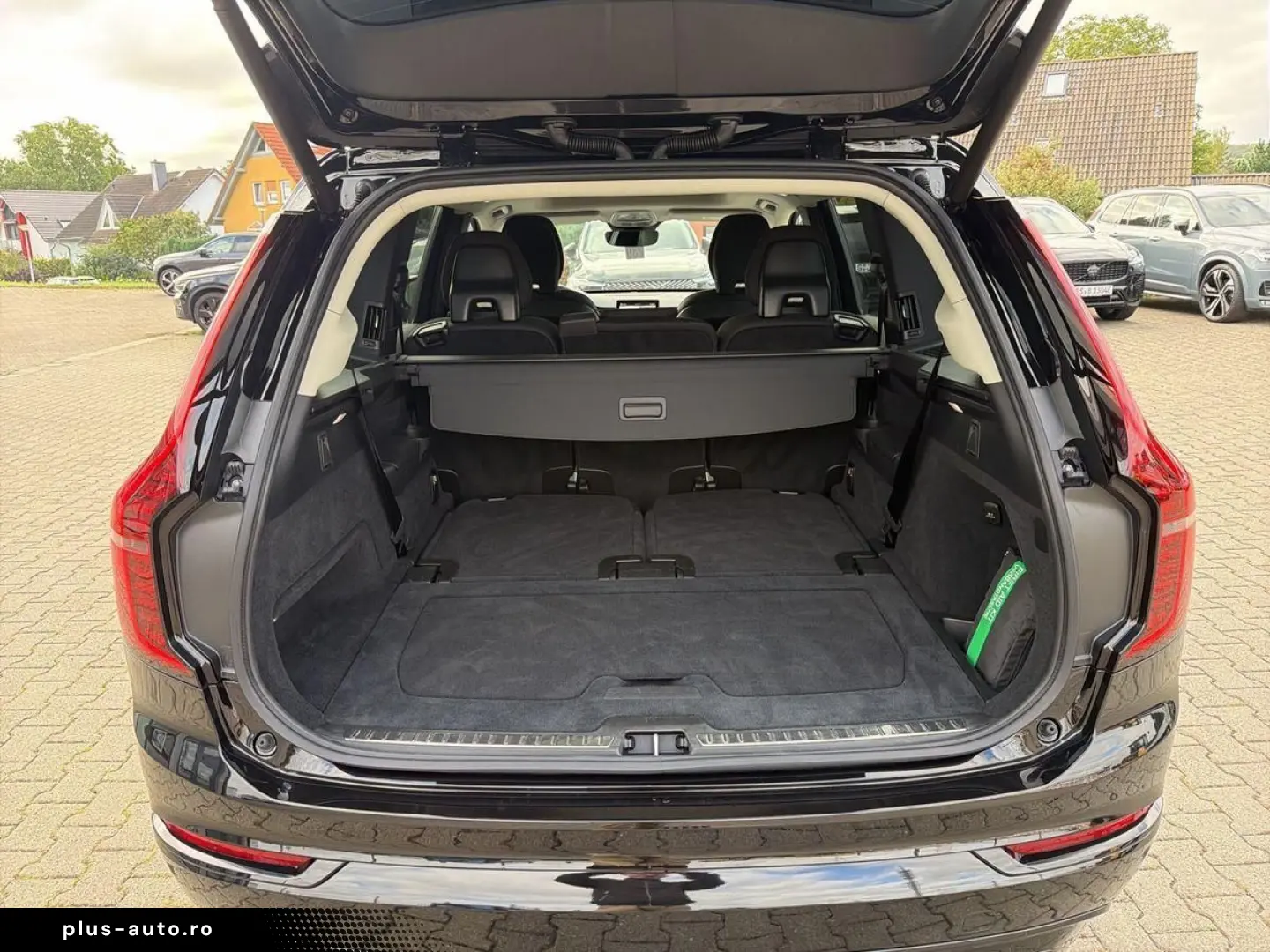 VOLVO XC90 T8 AWD Plus Dark Recharge 360  ACC HUD PANO