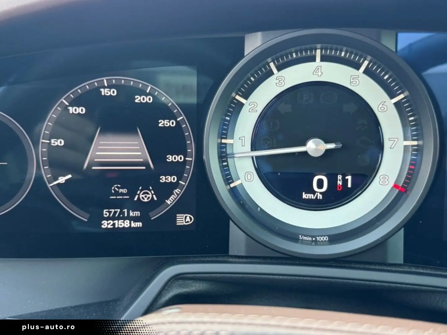 PORSCHE 992 911 Carrera 4 S erste Hand uff approved