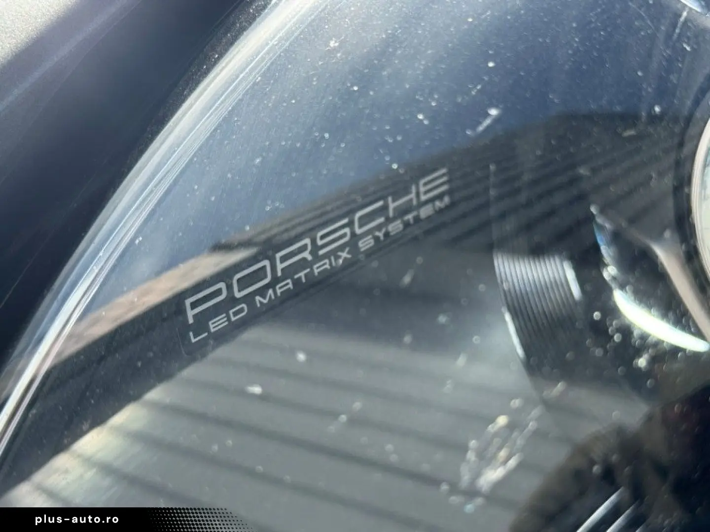 PORSCHE 992 911 Carrera 4 S erste Hand uff approved