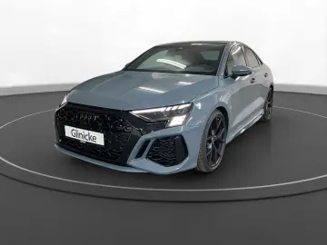 AUDI RS3 Limousine 2.5 TFSI qu. RS-Abgas Pano Matrix