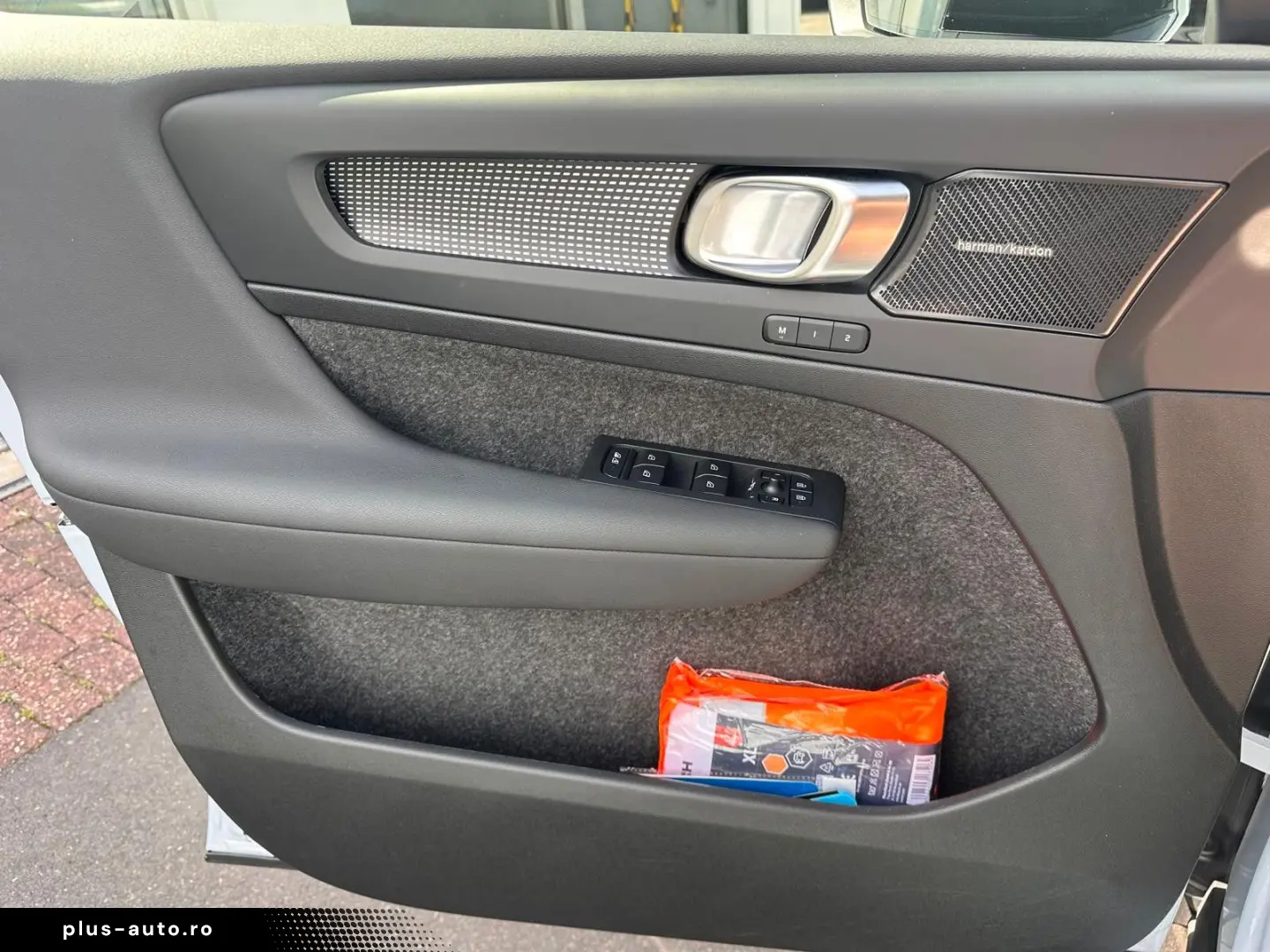 VOLVO XC40 B3 Plus Dark Alcantara 360  ACC BLIS P.LED