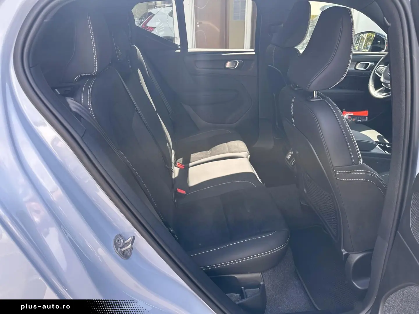 VOLVO XC40 B3 Plus Dark Alcantara 360  ACC BLIS P.LED