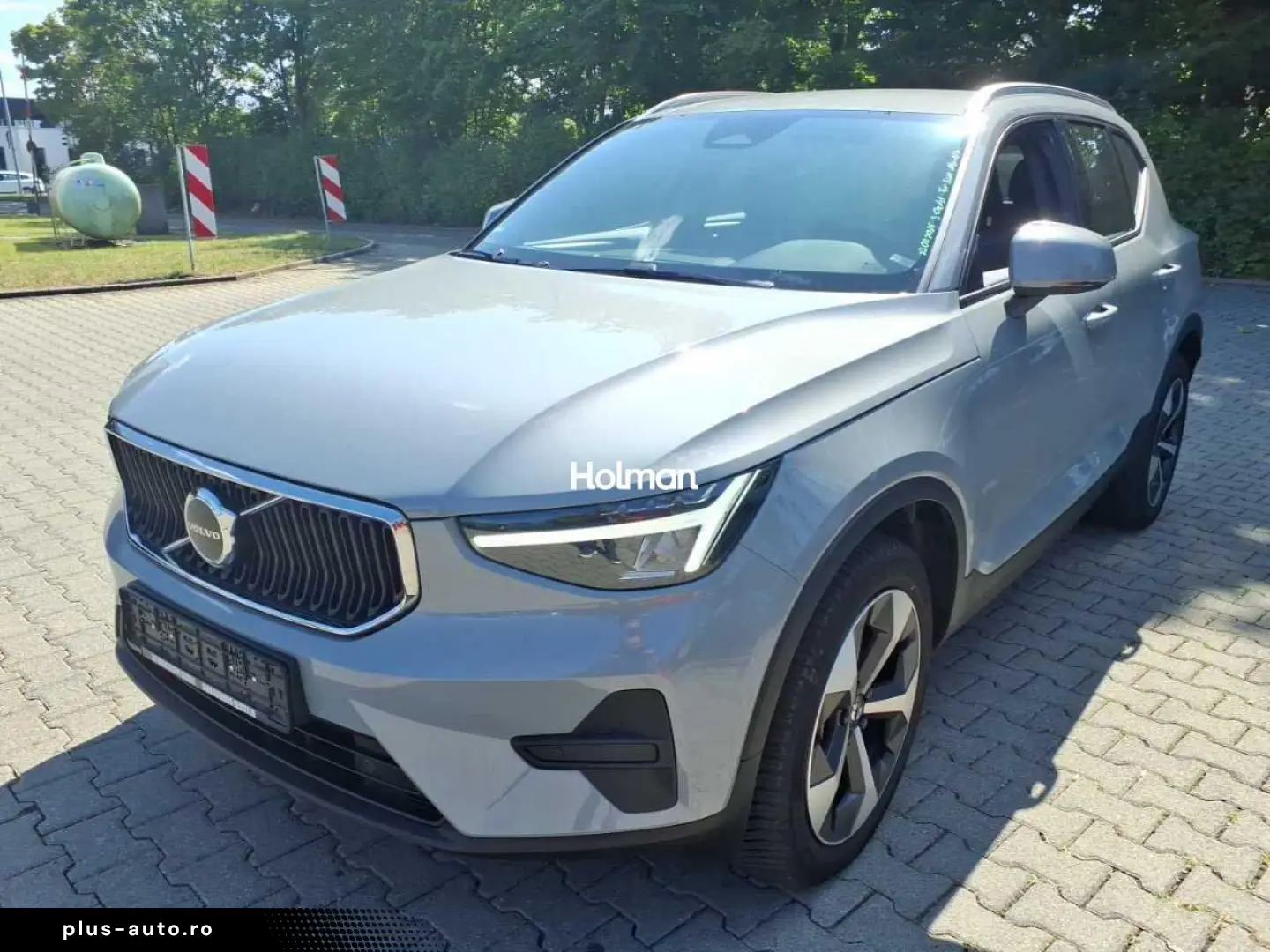 VOLVO XC40 B3 B DKG Core RFK Navi LED