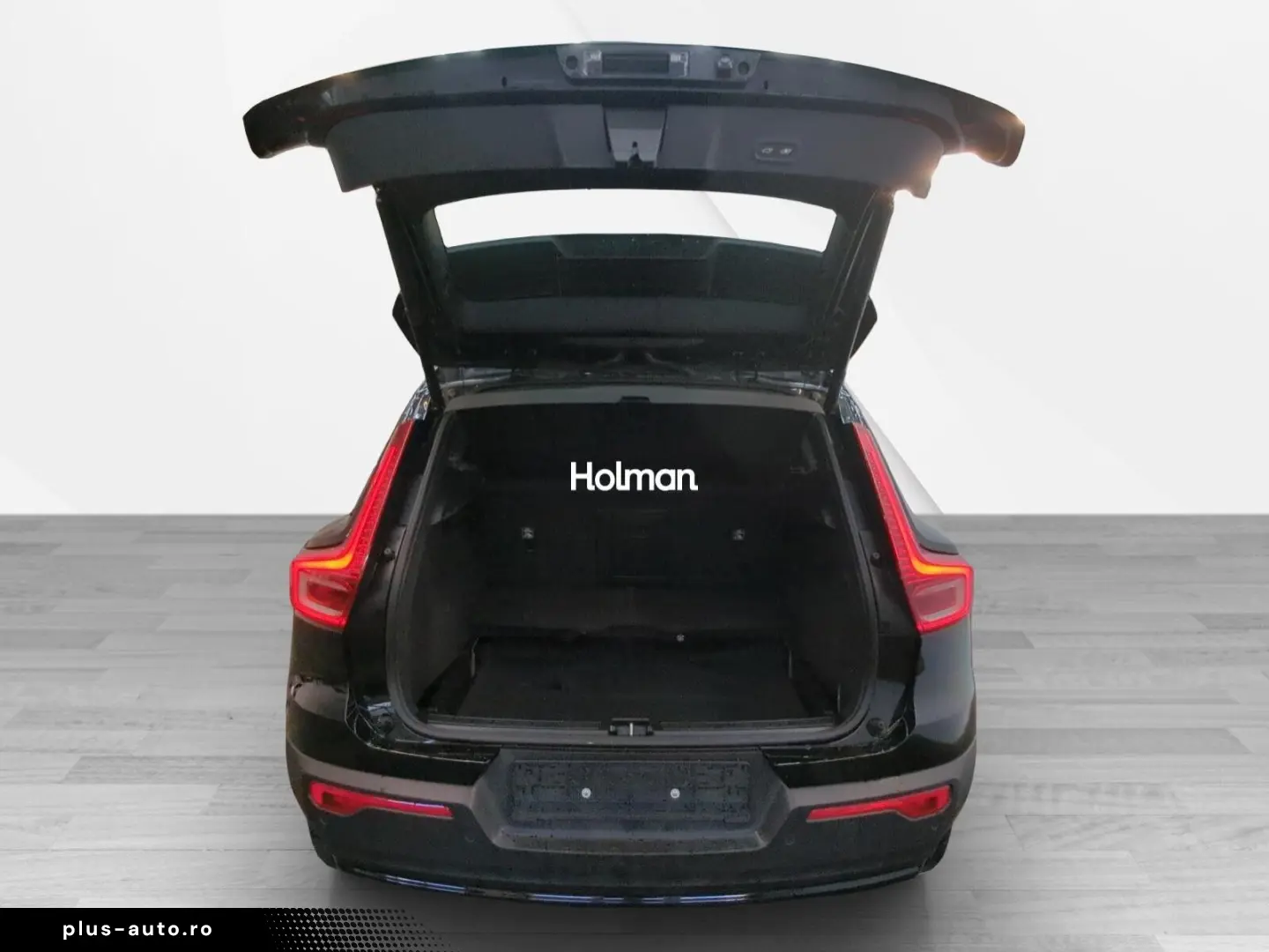 VOLVO XC40 B3 B DKG Plus Black Edition H K RFK LED Nav