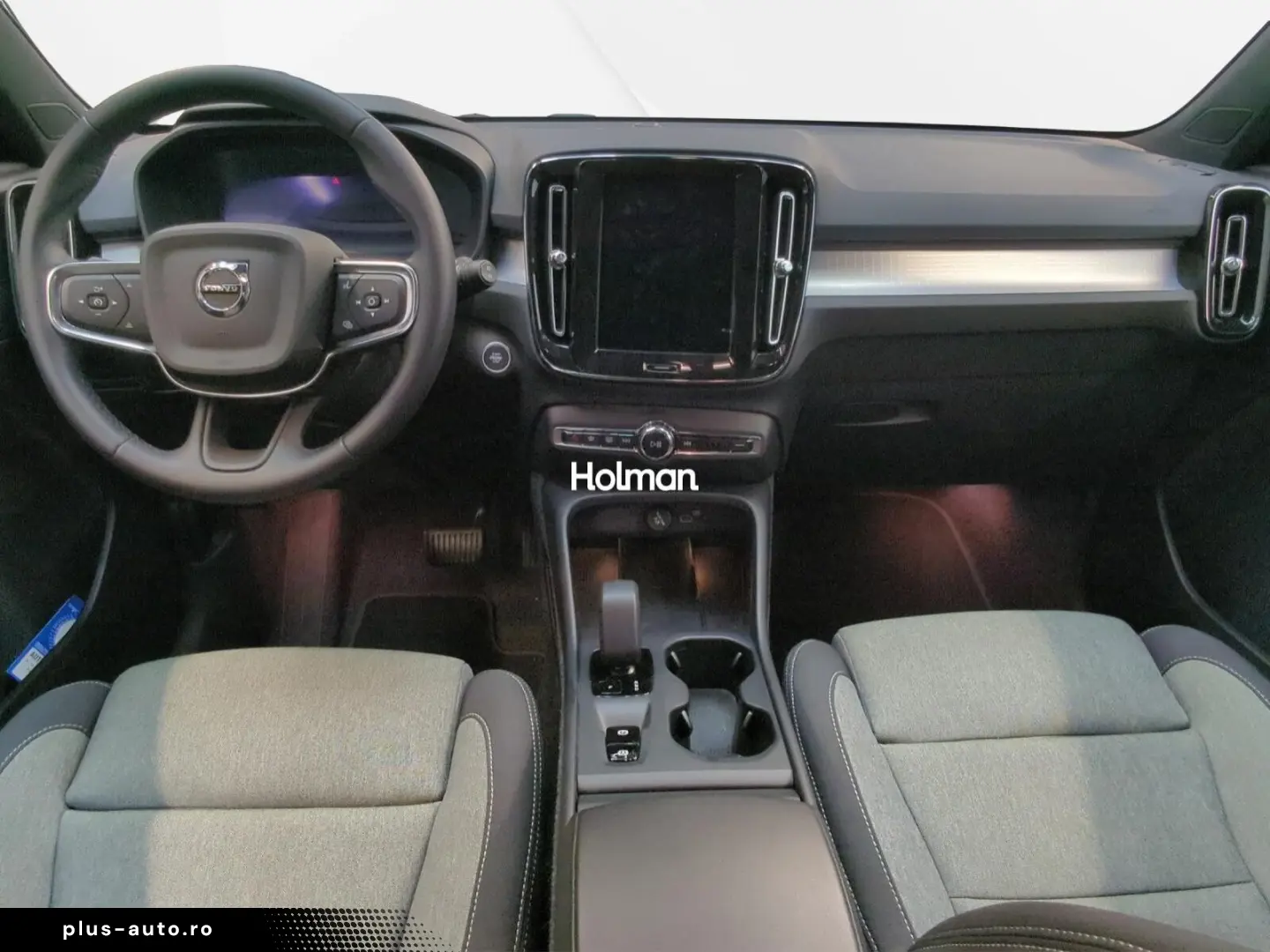 VOLVO XC40 B3 B DKG Core RFK Navi LED