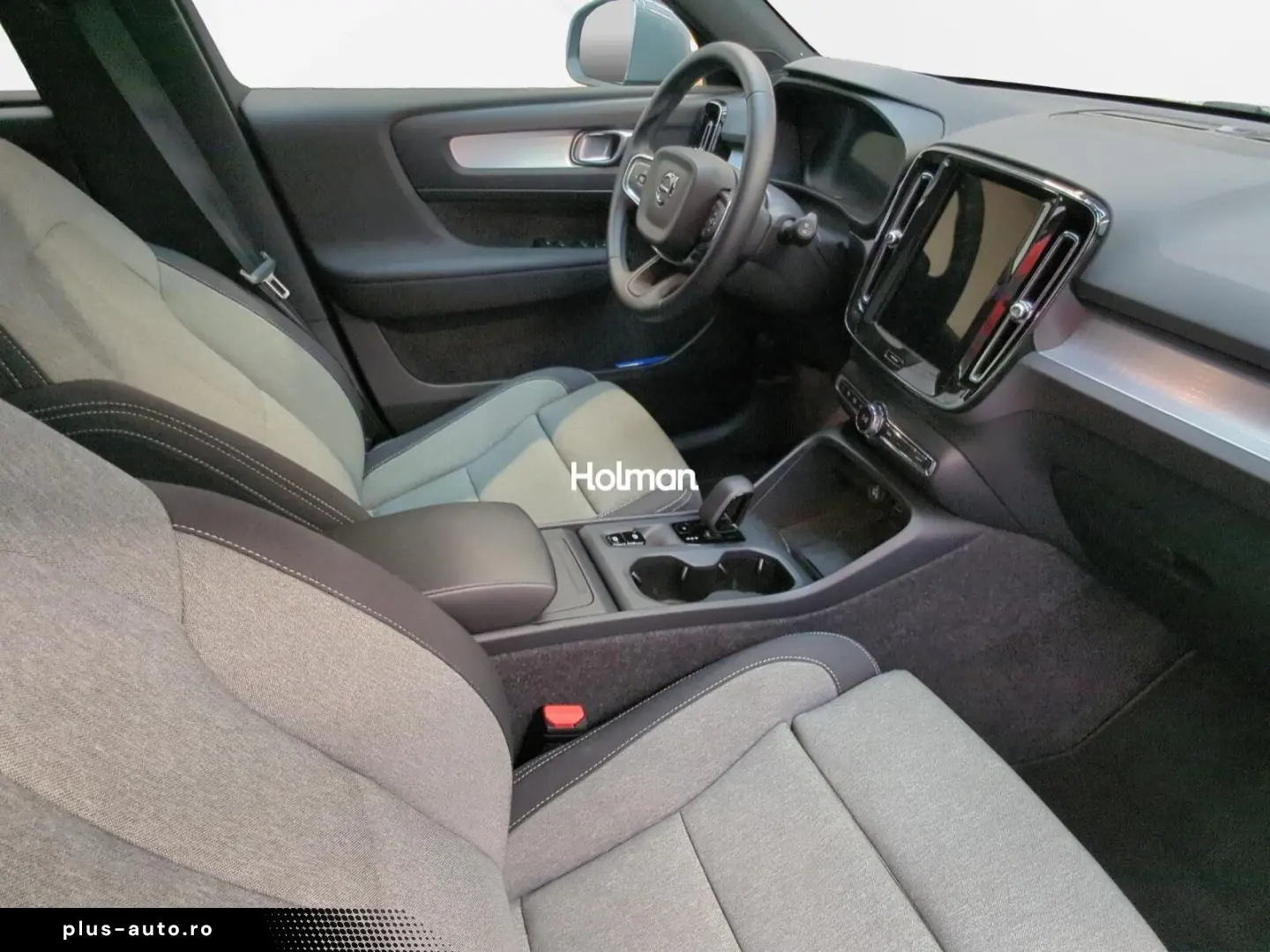 VOLVO XC40 B3 B DKG Core RFK Navi LED
