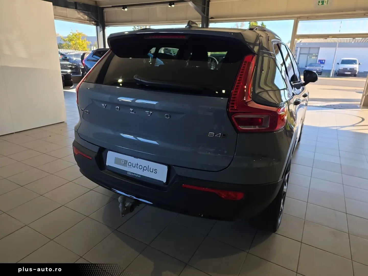 VOLVO XC40 B4 Ultimate Dark AWD ACC BLIS AHK Pano 360
