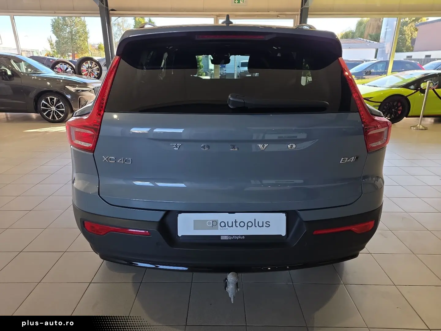 VOLVO XC40 B4 Ultimate Dark AWD ACC BLIS AHK Pano 360