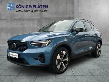 VOLVO XC40 B4 2WD Ultimate Dark