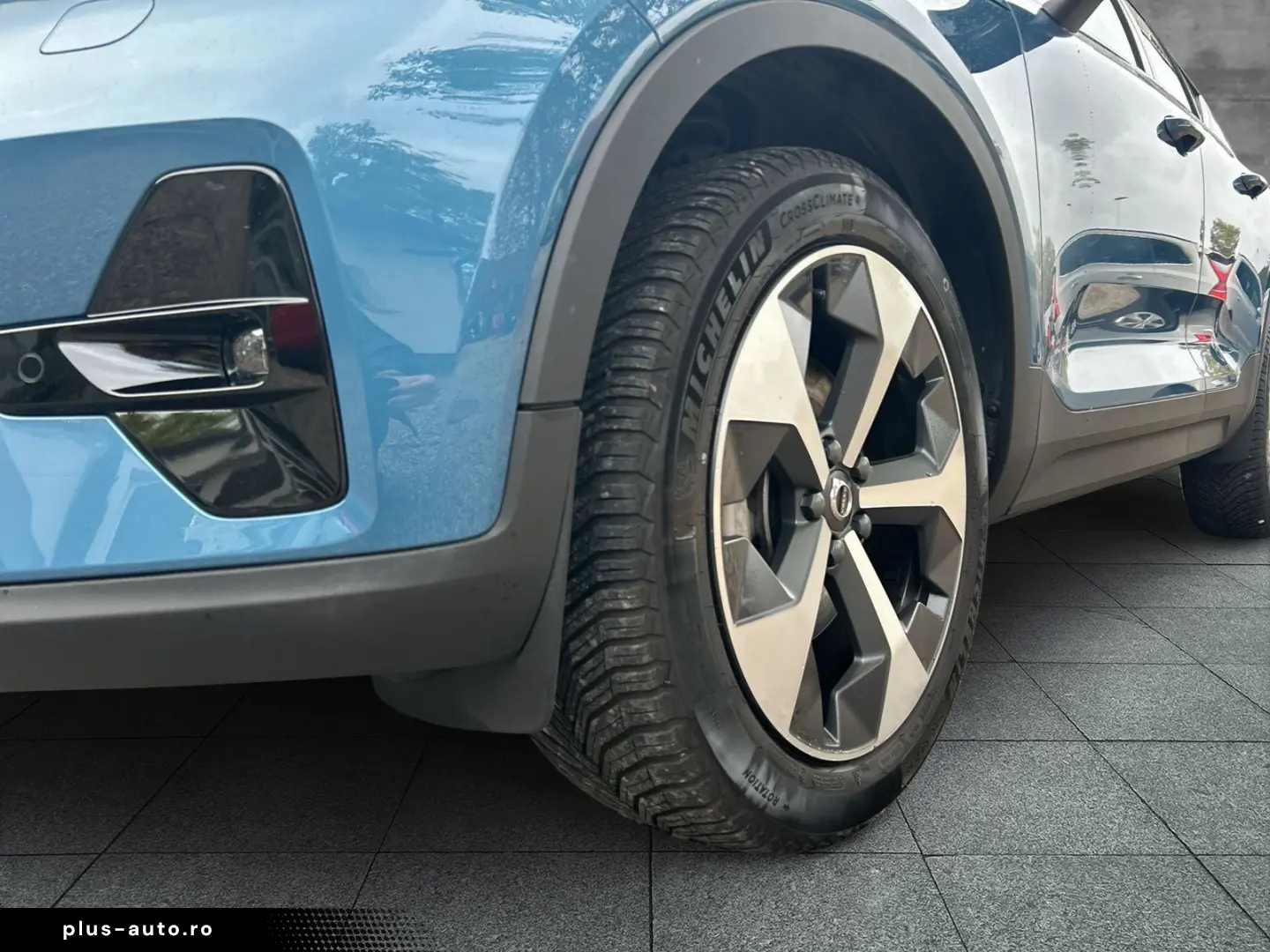 VOLVO XC40 B4 2WD Ultimate Dark