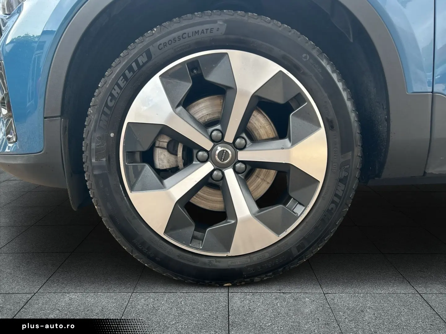 VOLVO XC40 B4 2WD Ultimate Dark