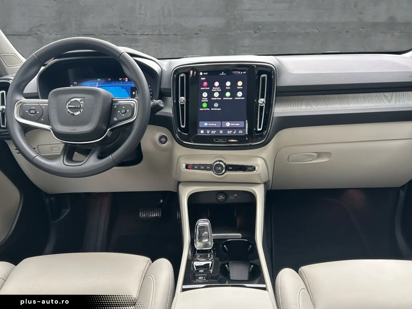 VOLVO XC40 B4 2WD Ultimate Dark
