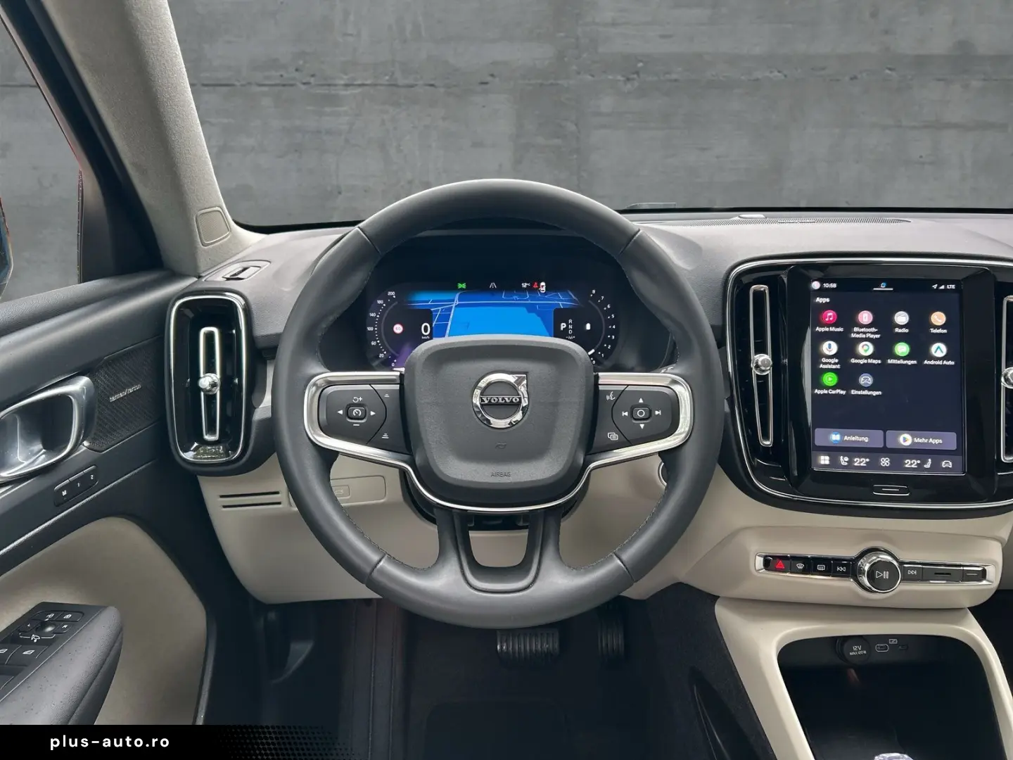VOLVO XC40 B4 2WD Ultimate Dark