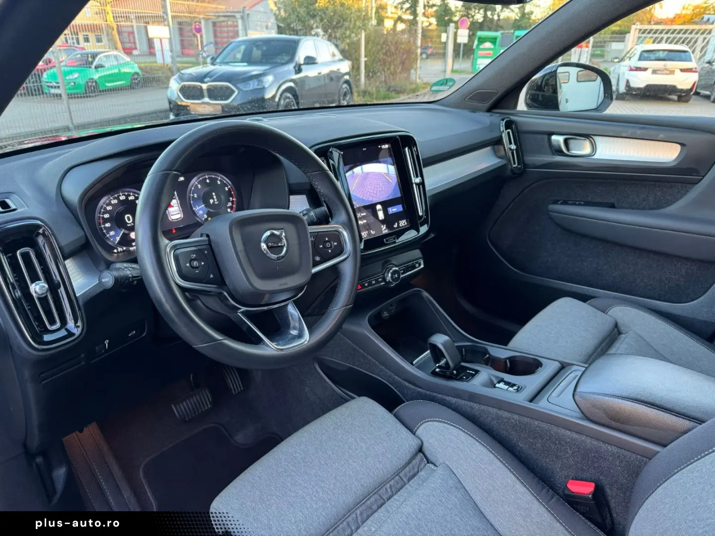 VOLVO XC40   CORE   KAMERA   NAVI   AUT   TEMP   SZH
